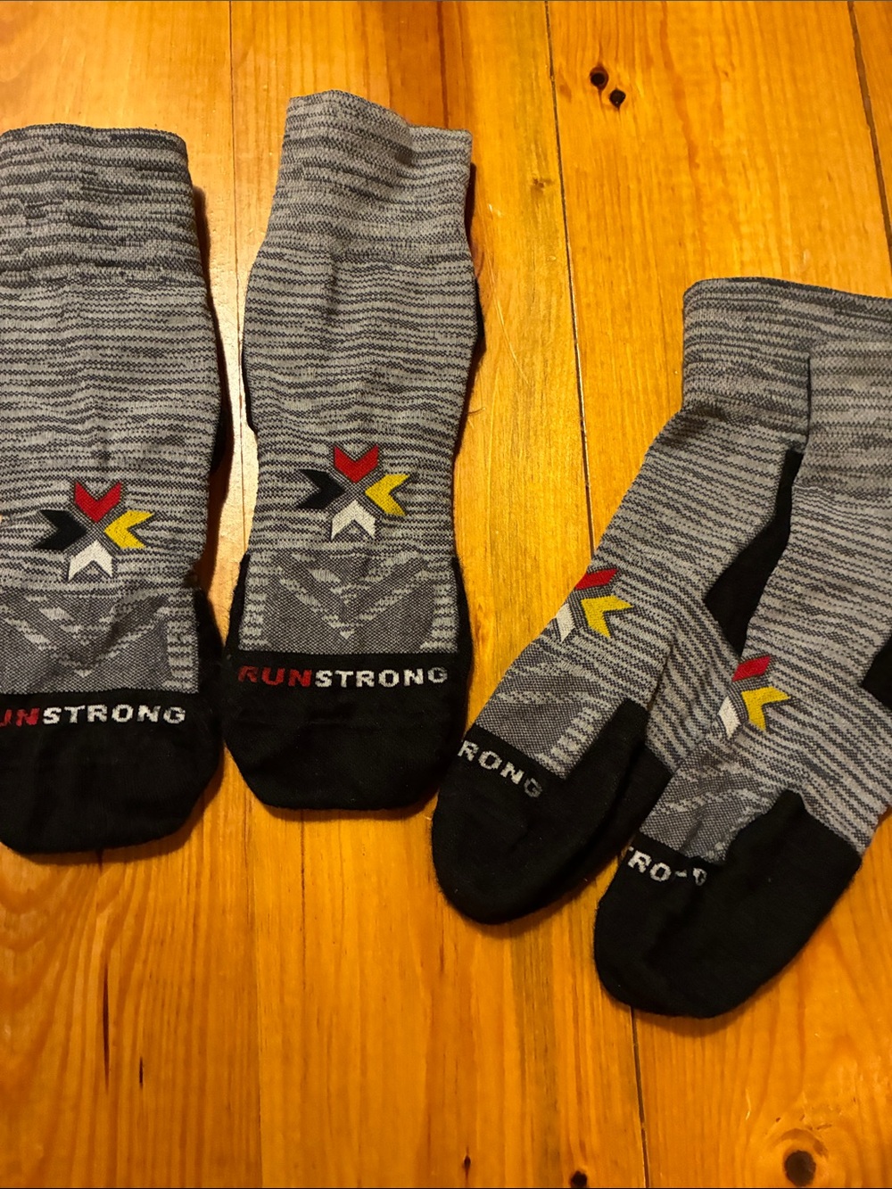 RUNSTRONG Athletic Running Socks with Arch Support